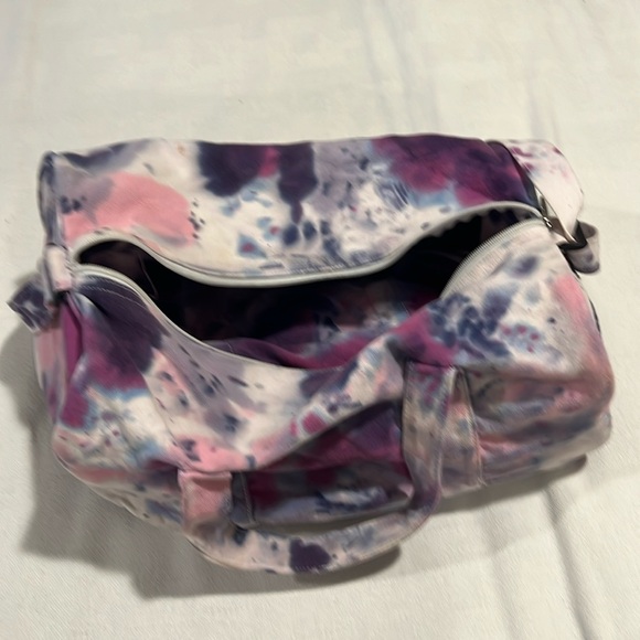 Under bandz  tie dyed duffle bag - Picture 3 of 10